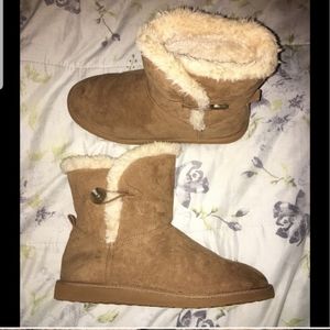 Old Navy Fur Lined Winter Boots